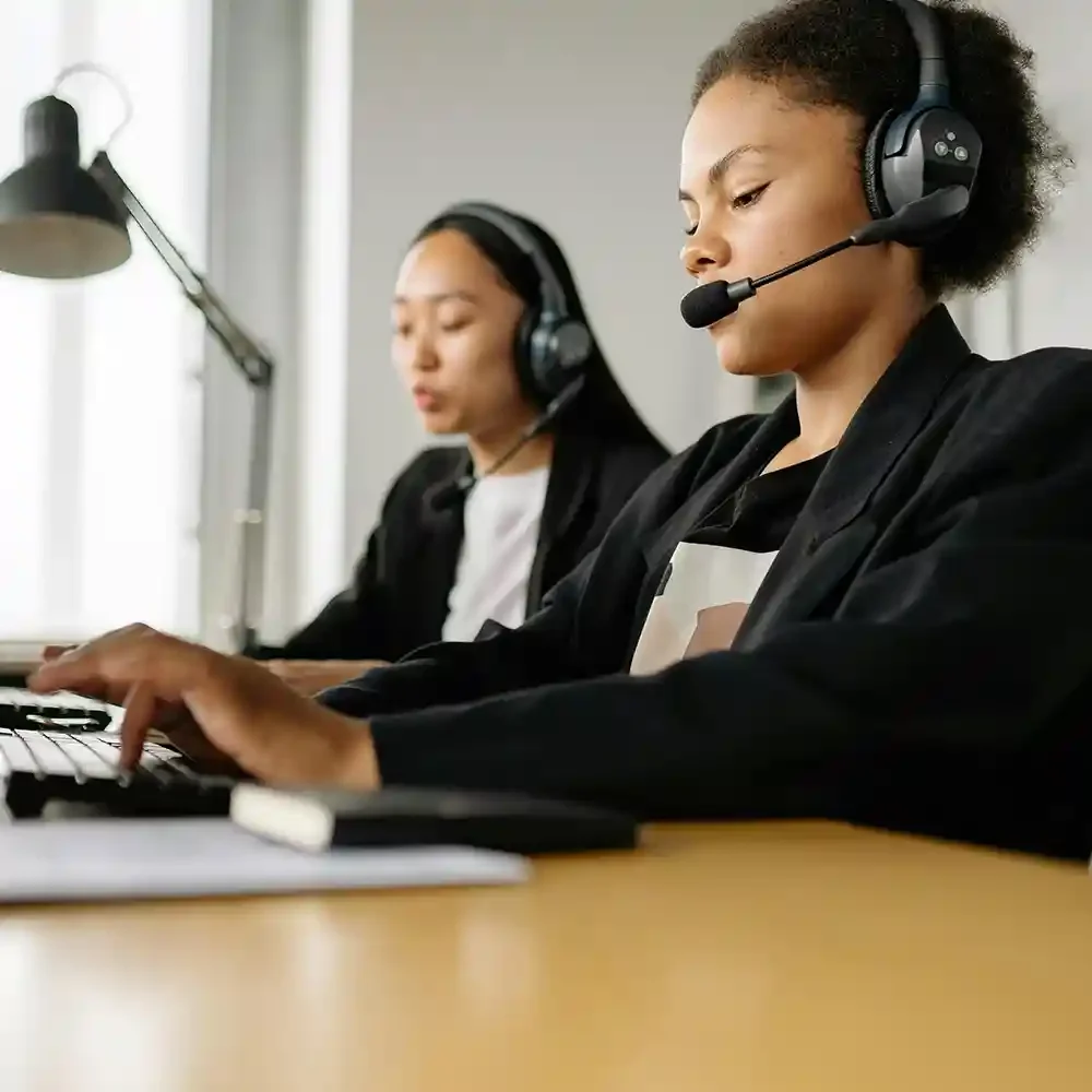 Back-office outsourcing consulting for operational support and business efficiency